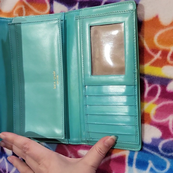 Kate Spade ♠️ Wallet - Picture 11 of 17